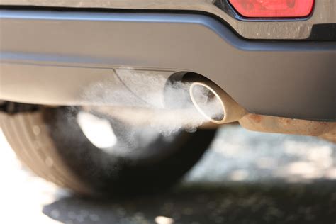 carbon monoxide car exhaust leak|Symptoms of an Exhaust Leak in Your Car Engine